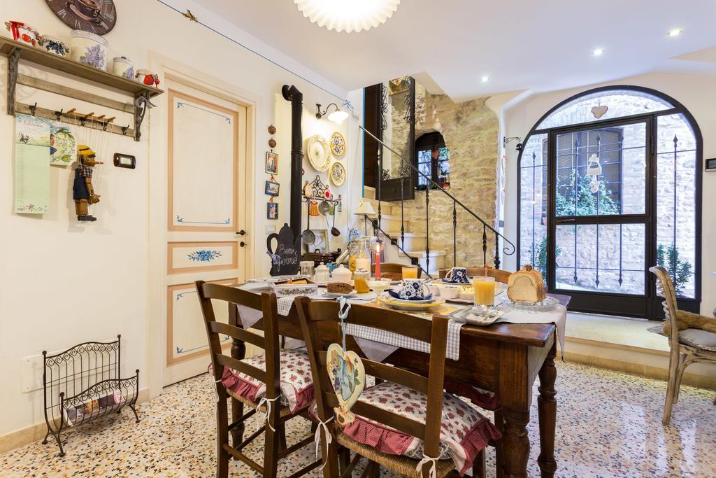 Bed&Breakfast A casa delle Fate Assisi Esterno foto