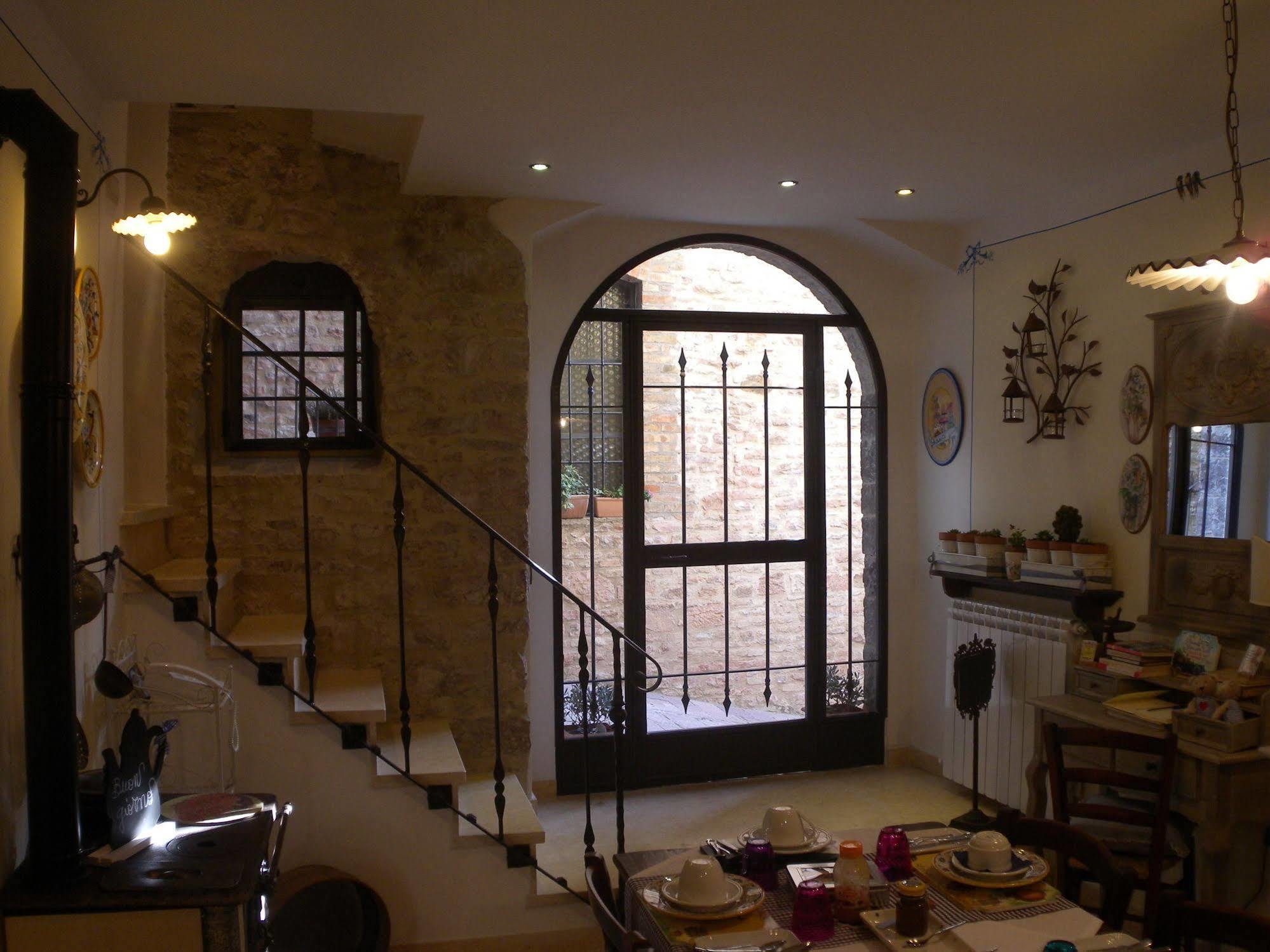 Bed&Breakfast A casa delle Fate Assisi Esterno foto